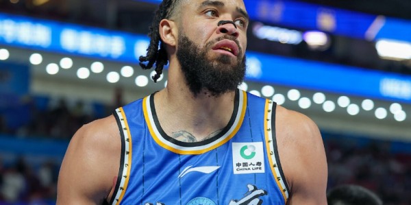 开云体育下载-锁定季后赛！北京狂轰22-0逆转同曦 陈盈骏26+10郭昊文30分